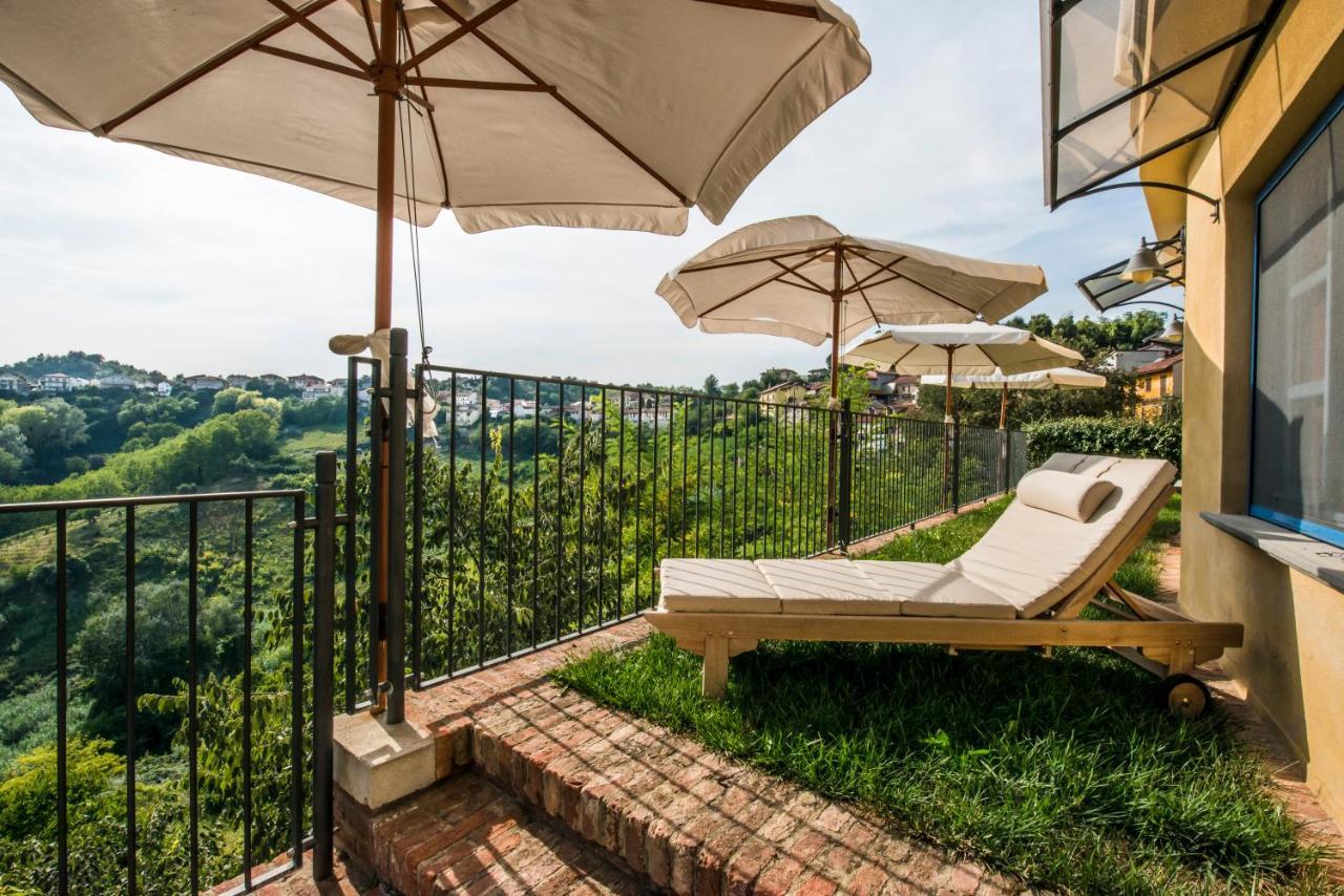 Albergo Ristorante Garibaldi Cisterna d'Asti Exterior photo