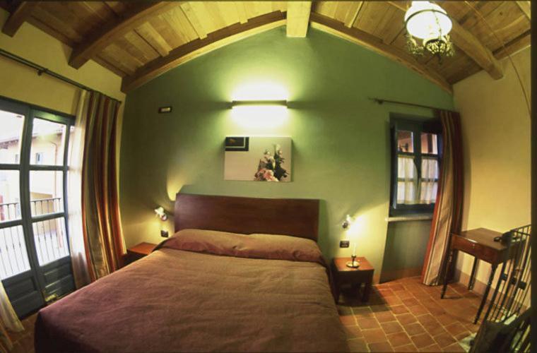 Albergo Ristorante Garibaldi Cisterna d'Asti Room photo